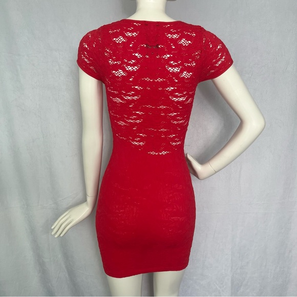 bebe Floral Lace Bodycon Mini Dress BNWOT - Picture 6 of 8